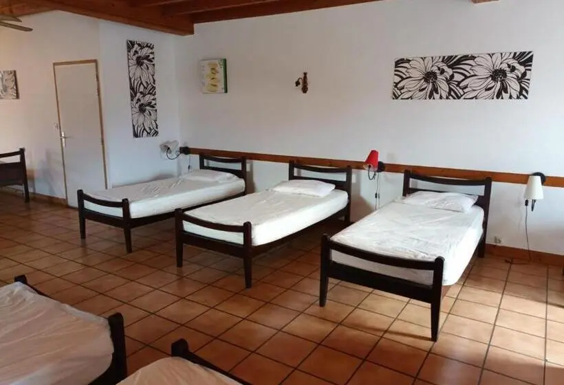 تختخواب در اتاق مشترک, Gîte D étape Zuharpeta Randonneur Pèlerin