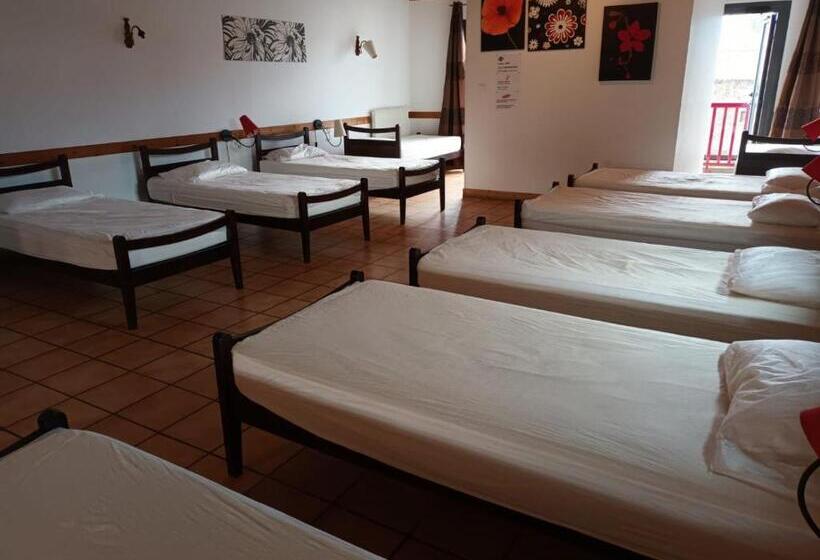 ルームシェアのワンベッド, Gîte D étape Zuharpeta Randonneur Pèlerin