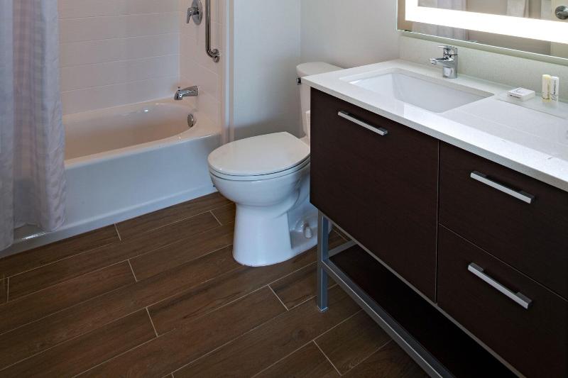 キングサイドベッドのスタンダードワンルーム, Towneplace Suites San Antonio Northwest At The Rim