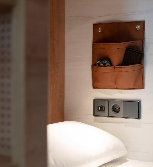 تختخواب در اتاق مشترک, Toc Hostel Granada