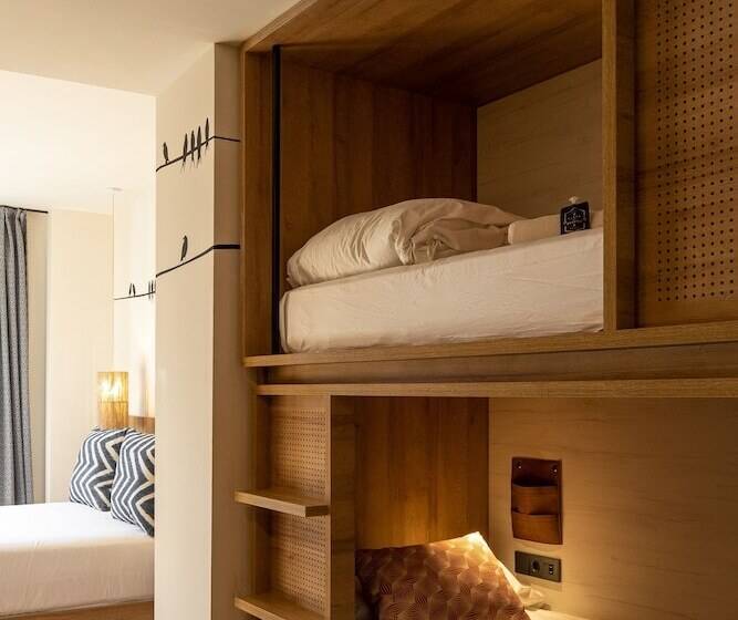 اتاق خانوادگی, Toc Hostel Granada