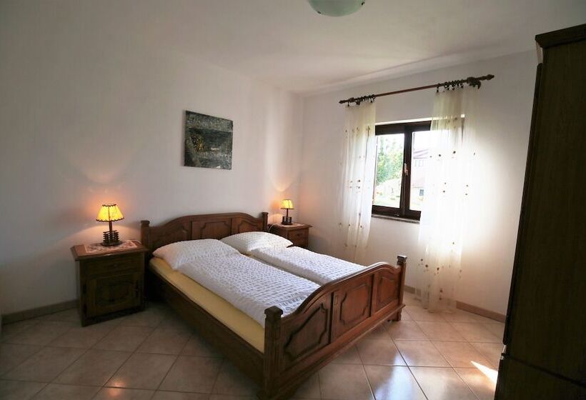 דירת קומפורט חדר שינה 1, Villa Linet