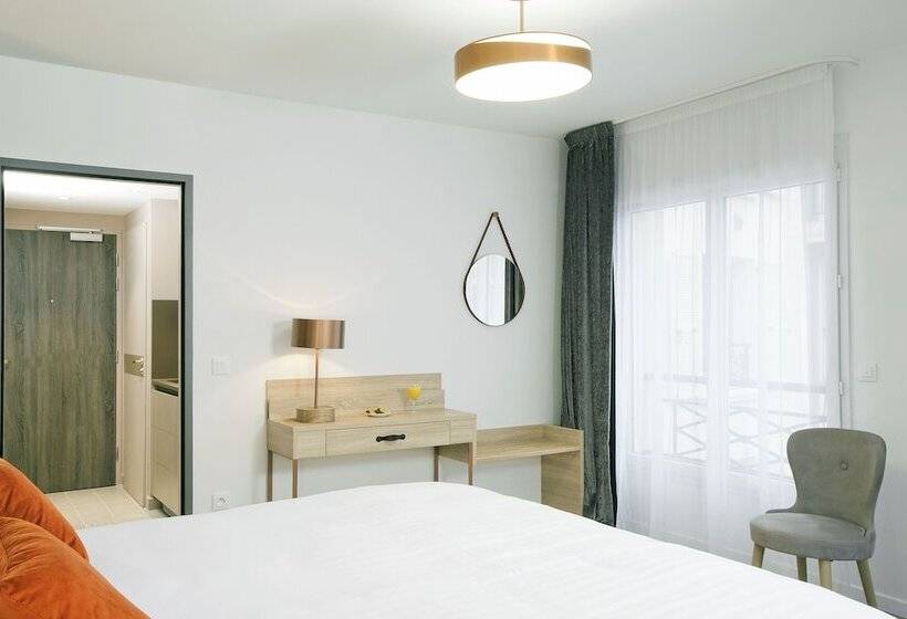 스탠다드 스튜디오, Residhome Puteaux La Defense