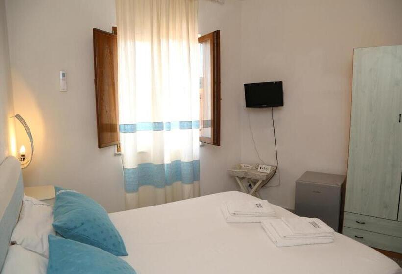 Standard room with outdoor bath, B&b Il Tramonto