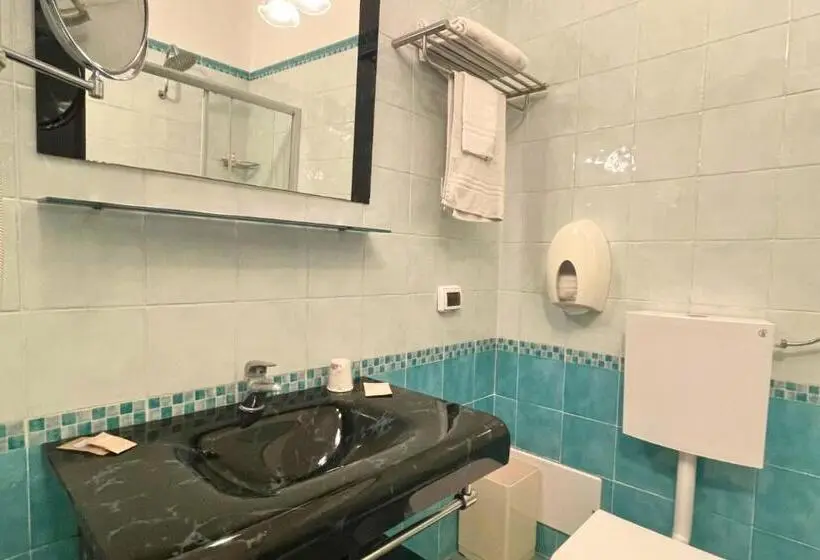 اتاق استاندارد, Carlton Hotel Riviera