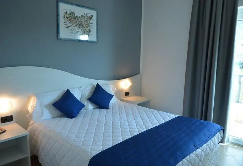 اتاق استاندارد, Carlton Hotel Riviera