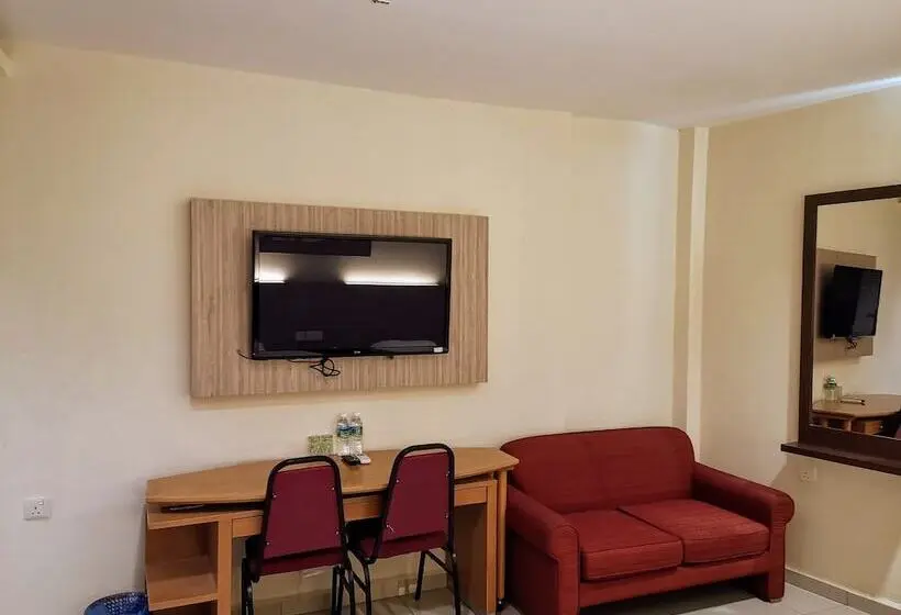اتاق استاندارد یک نفره, Centre Point Tampin