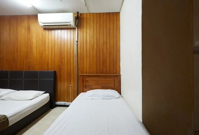 ファミリールーム, Meera Heritage Motel