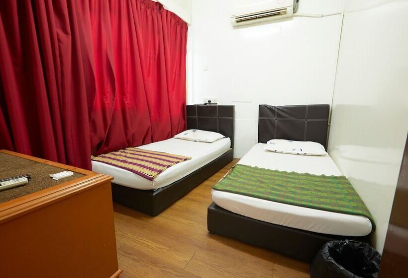 اتاق استاندارد با سرویس بهداشتی مشترک, Meera Heritage Motel