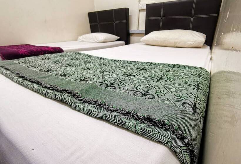 חדר סטנדרט חדר אמבטיה משותף, Meera Heritage Motel