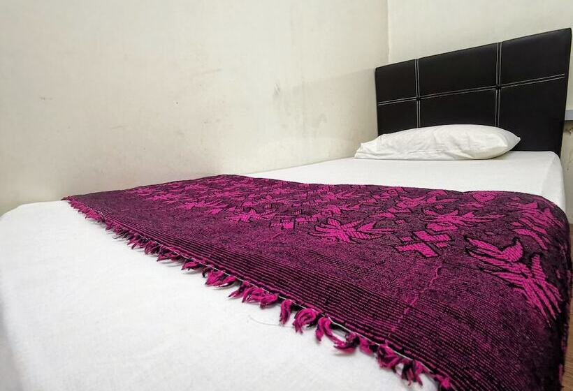 חדר סטנדרט חדר אמבטיה משותף, Meera Heritage Motel