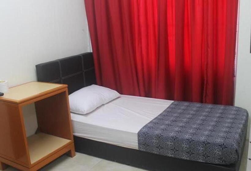 اتاق استاندارد یک تخته با سرویس بهداشتی مشترک, Meera Heritage Motel