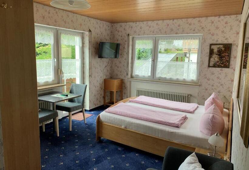Номер Стандарт с Балконом, Gästehaus Am Lindenweg