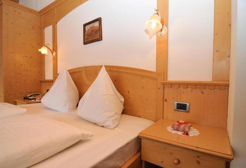 스탠다드 트리플 룸, Garni Walter