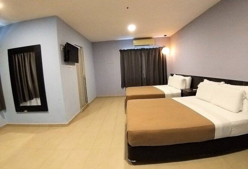 חדר משפחתי, Jelai Mentakab