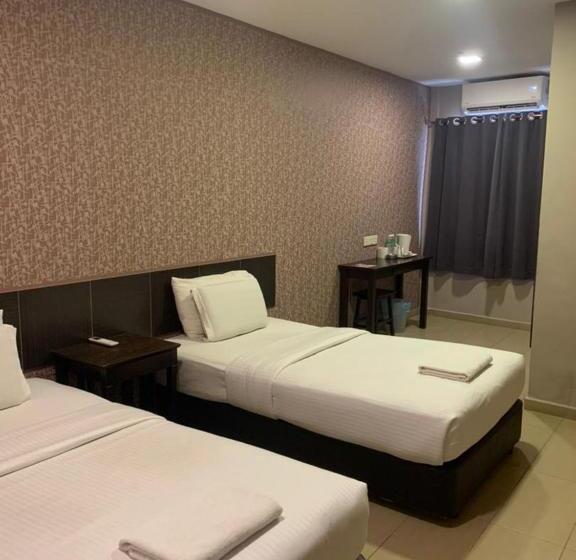 Quarto Estandar, Jelai Mentakab