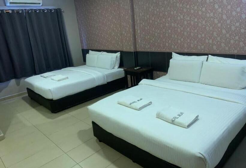 חדר משפחתי, Jelai Mentakab