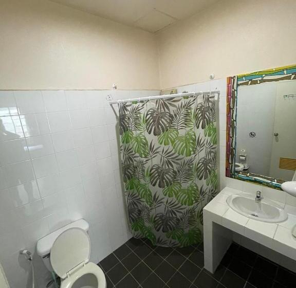 スタンダード４人部屋, San Antonio Beach Guesthouse & Restaurant