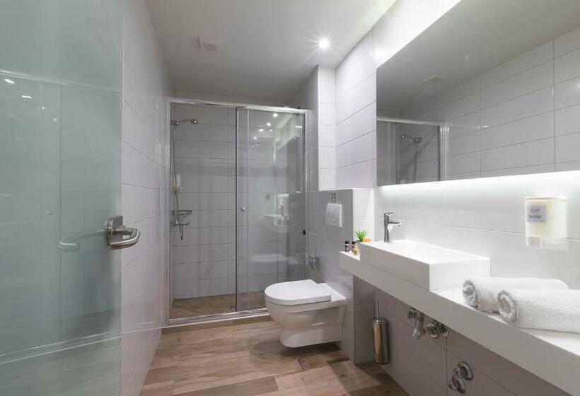 디럭스 룸, San Panteleimon