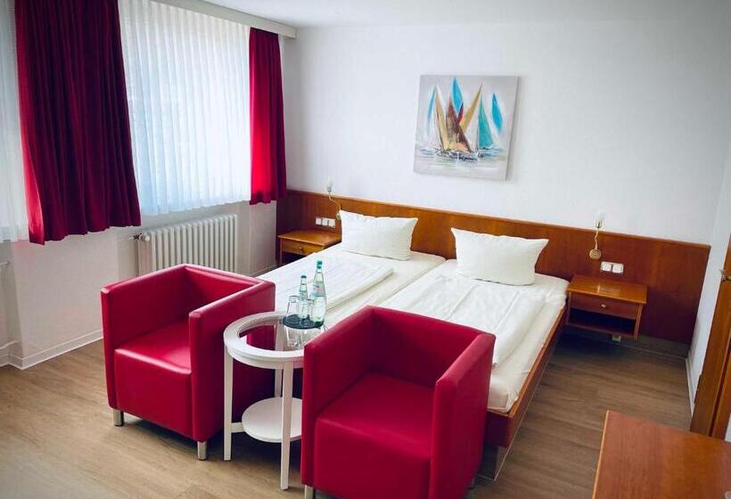 Cameră Economică, See