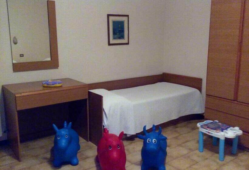 חדר סטנדרט יחיד, Albergo Ristoranteparco Alle Nocitra La Cascata Delle Marmore,labro E Valle Santa Di S Francesco