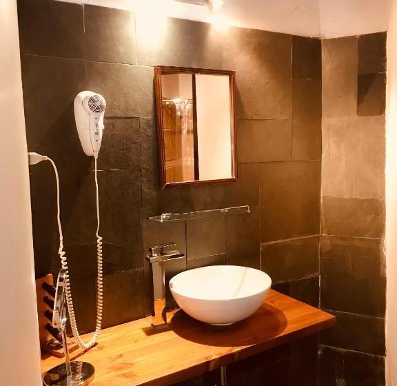 スタンダードルーム, La Aldea