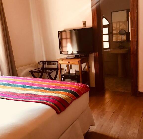 スタンダードルーム, La Aldea