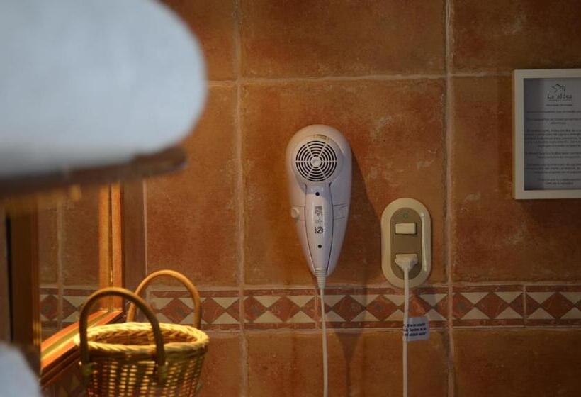 スタンダードトリプルルーム, La Aldea