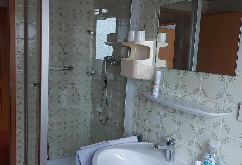 Номер Стандарт, Landhaus Weiß