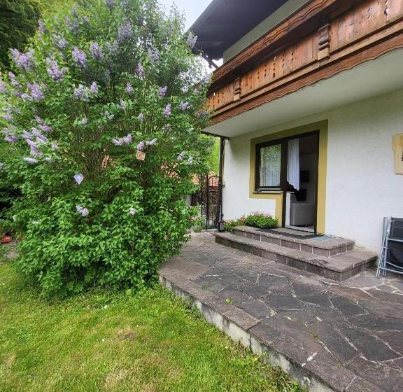 Apartamento 1 Dormitório com Terraço, Landhaus Weiß