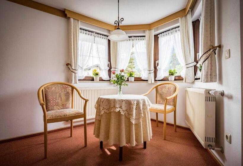 Номер Стандарт, Landhaus Weiß