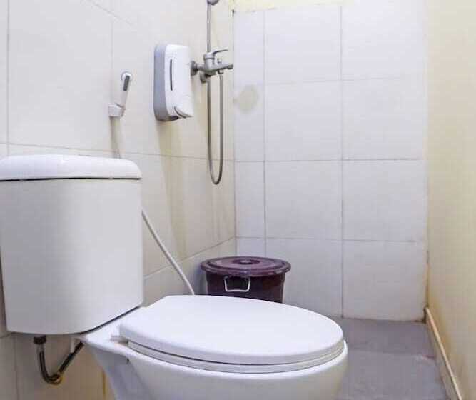 スタンダードシングルルーム, Oyo 990 Stadion Residence