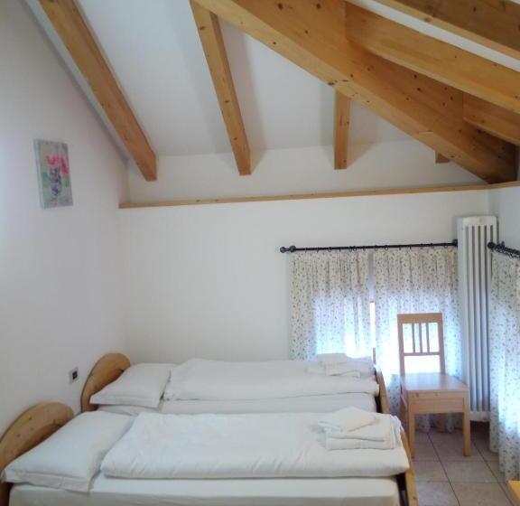 디럭스 룸, Taxus Hostel