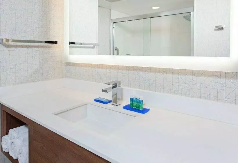 سوییت, Holiday Inn Express & Suites Pasadena   Los Angeles, An Ihg