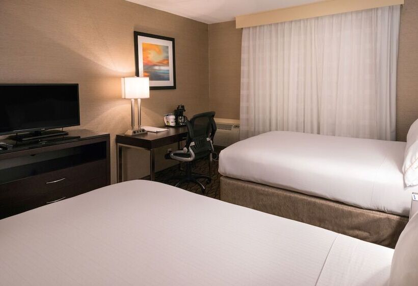 غرفه قياسيه سريرين مزدوجين, Holiday Inn Express & Suites Pasadena   Los Angeles, An Ihg