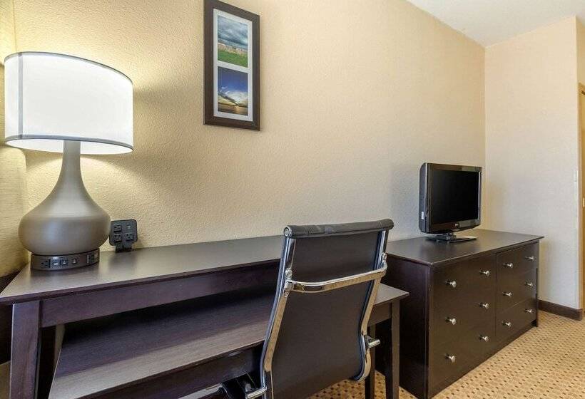 جناح, Comfort Inn & Suites Kenosha Pleasant Prairie
