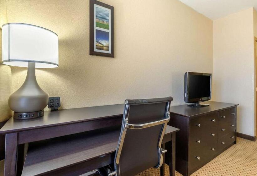 جناح, Comfort Inn & Suites Kenosha Pleasant Prairie