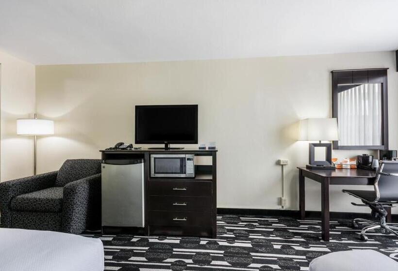 Номер Стандарт, Bricktown Hotel & Extended Stay