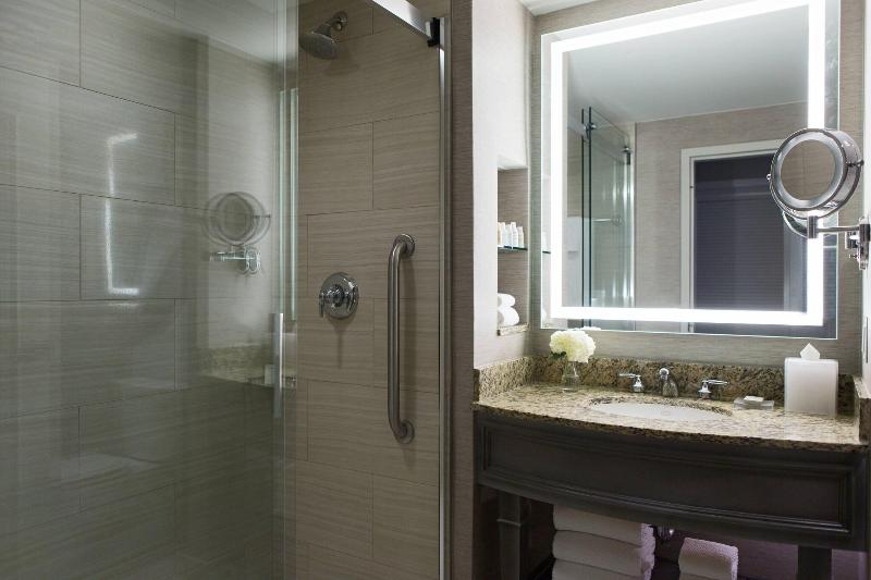 Стандартный Номер Кровать Кинг, Greenwood Inn Sterling