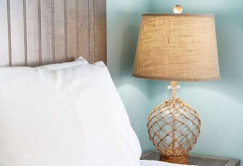 جناح مطلّ علي البحر, Rainbow Bend Resort