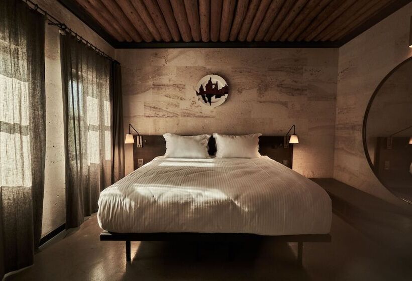 اتاق لوکس, Carus Cappadocia