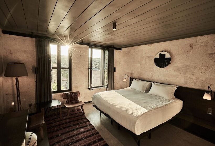 اتاق لوکس, Carus Cappadocia