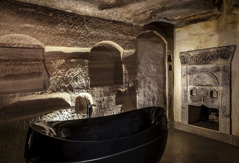 سوییت, Carus Cappadocia