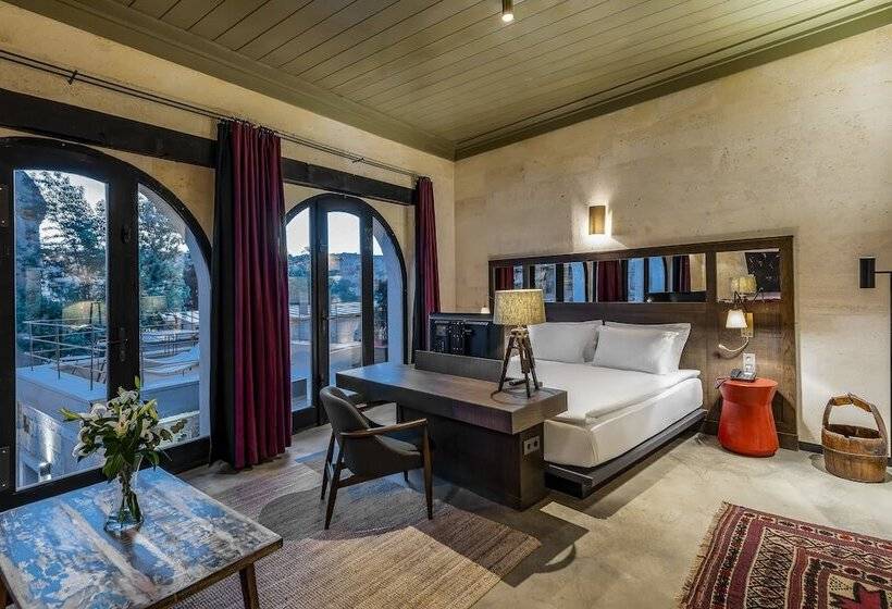 سوییت خانوادگی, Carus Cappadocia