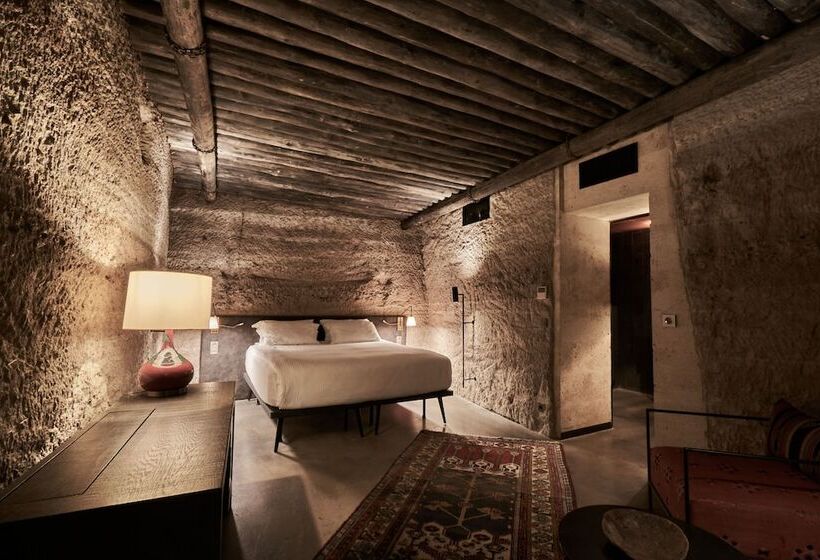 اتاق لوکس, Carus Cappadocia