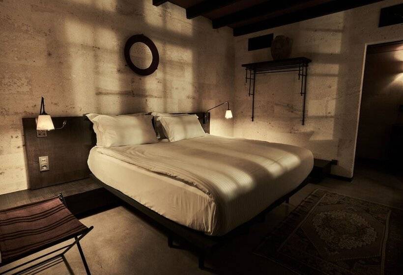 اتاق سوپریور, Carus Cappadocia