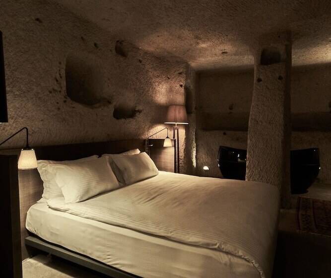 سوییت, Carus Cappadocia