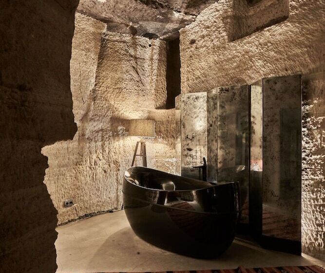 سوییت, Carus Cappadocia