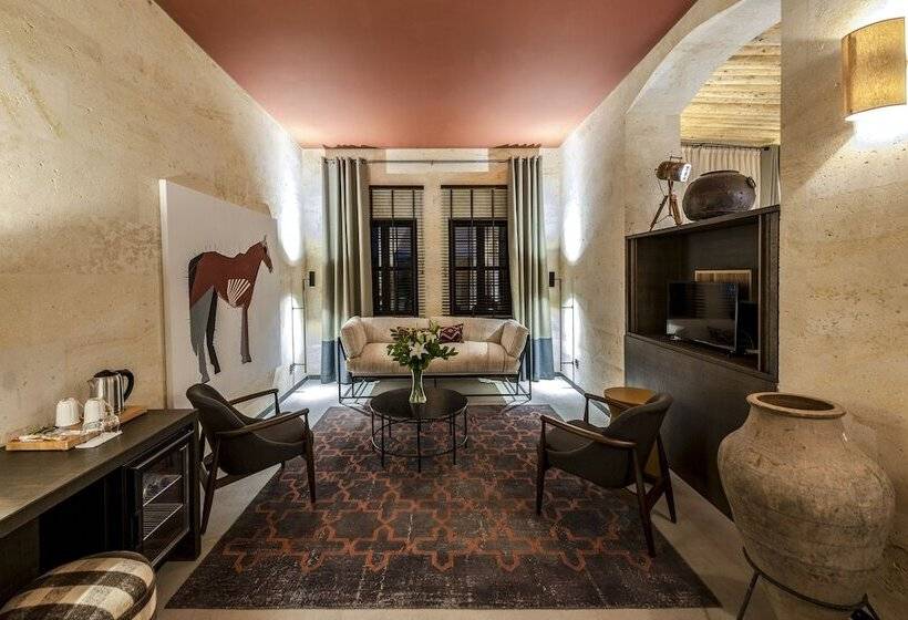 سوییت خانوادگی, Carus Cappadocia