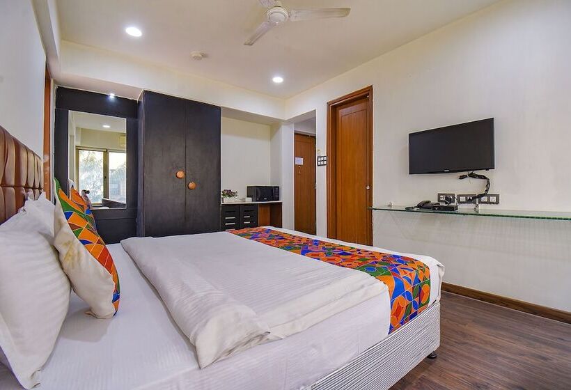 豪华房间, Fabhotel Sr Wakad   Nr Mall Of Millenium